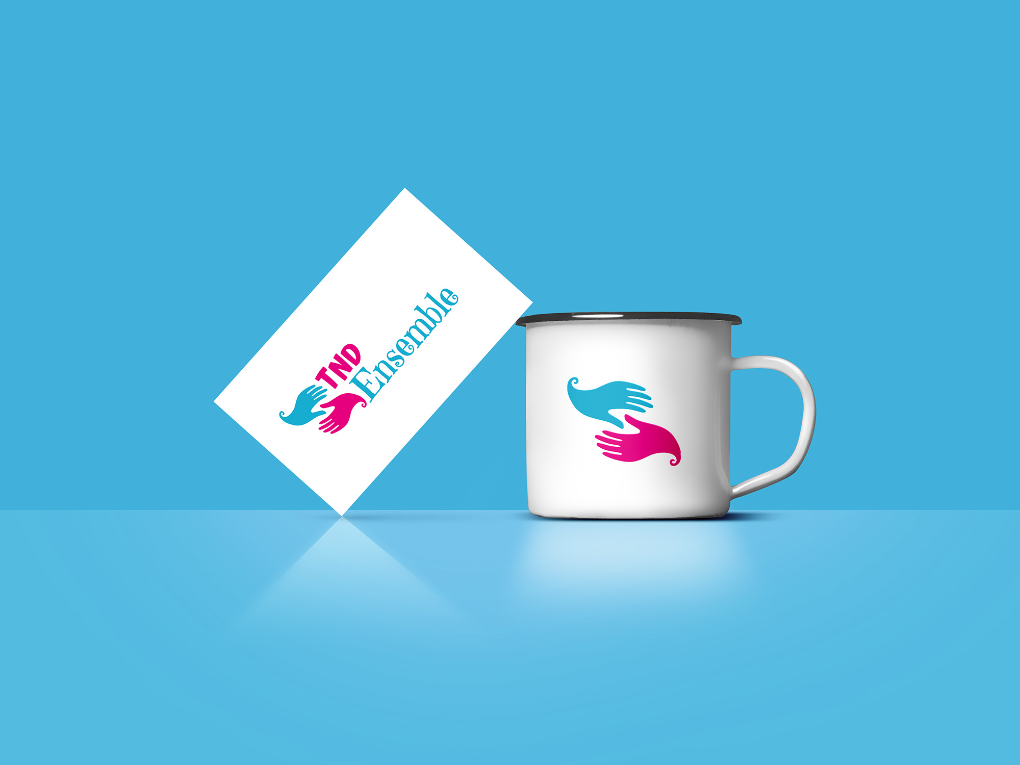 Coffee-Cup-Business-Card-Mockup_TND ensemnle